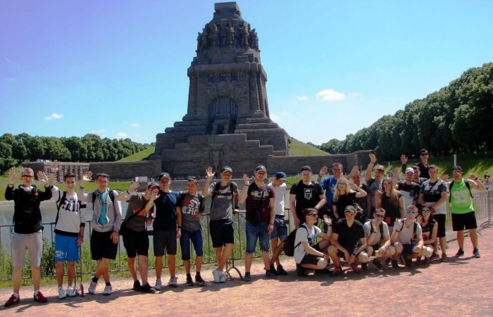 33299869_586033935092692_5384082113622441984_o